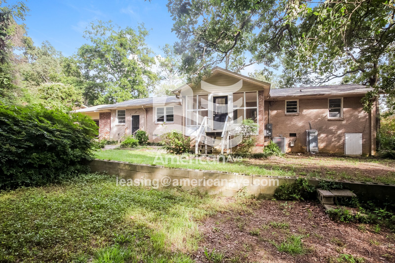 Building Photo - 1605 Sandra Dr