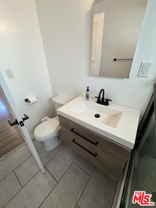 Building Photo - 446 N California St