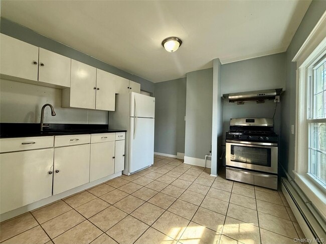 Building Photo - 9 Arlington Pl