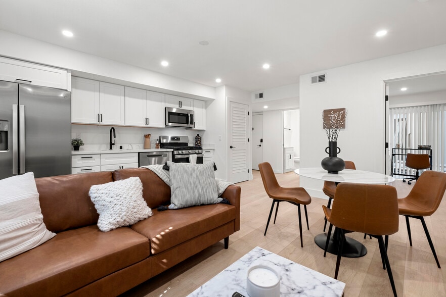 Living Room - 2430 Prospect LP