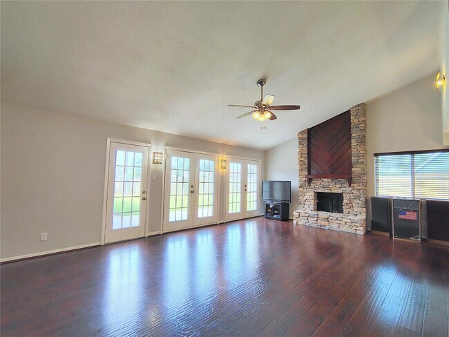 Building Photo - 2546 Long Reach Dr