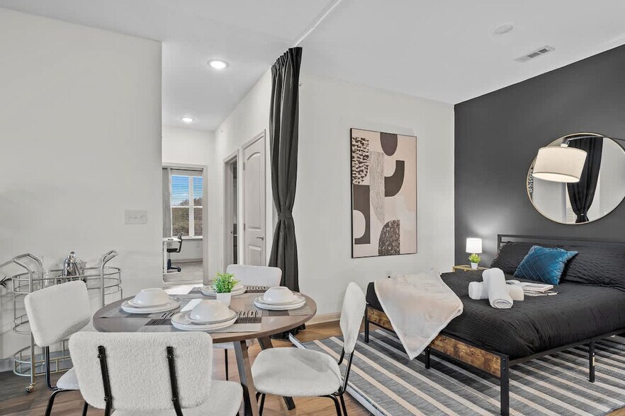 Building Photo - 16031 Elizabeth Joyce Dr