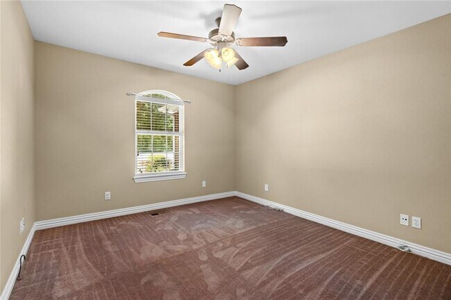 Building Photo - 99 Buckingham Dr