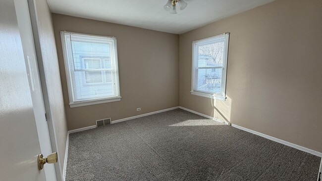 Building Photo - 3528 Adams St