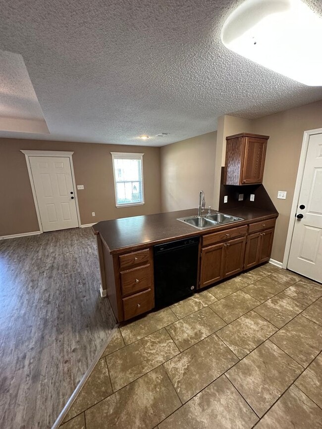 Building Photo - 107 Butterfield Crossing