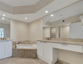 Building Photo - 15738 Royal Oaks Ln