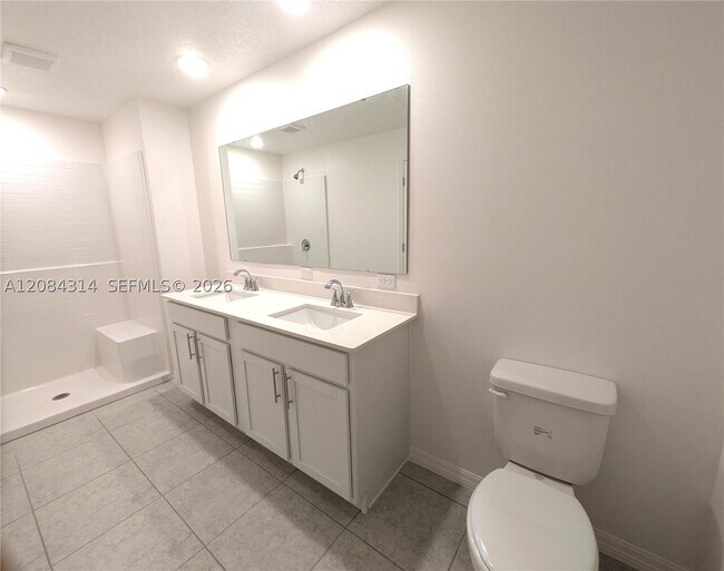 Building Photo - 1329 Biarritz St NW