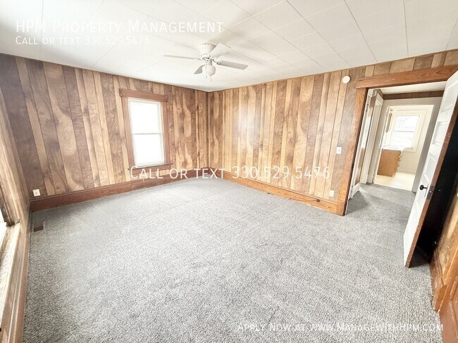 Building Photo - 2228 Seventh St SW