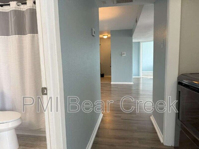 Building Photo - 8523 Hearth Dr