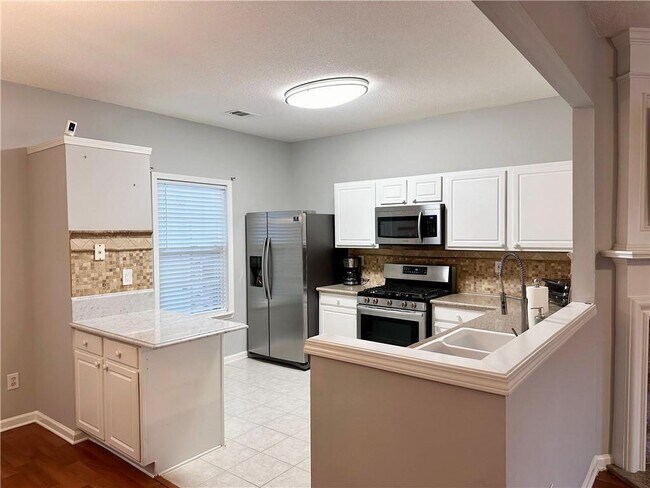 Building Photo - 10900 Wittenridge Dr