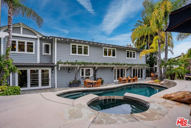 Building Photo - 17965 Surfview Ln