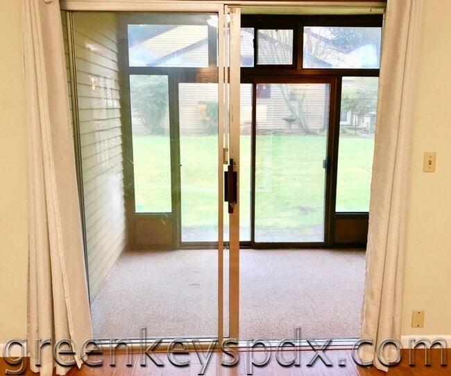 Building Photo - 3-Bedroom Unit on one level with a 1-car garage! Rent includes water-sewer and garbage!