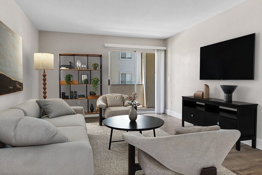 Building Photo - Deerwood Apartments