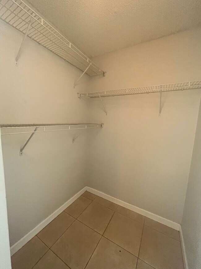 Building Photo - ONE BEDROOM ONE BATHROOM! WATERFRONT COMMU...