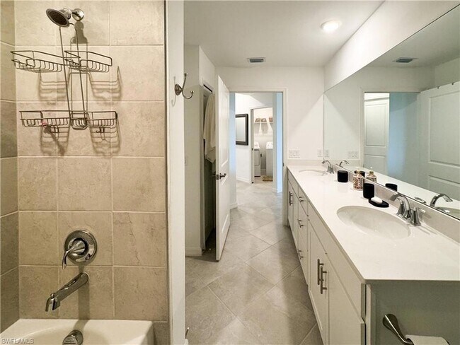 Building Photo - 5807 Double Eagle Cir