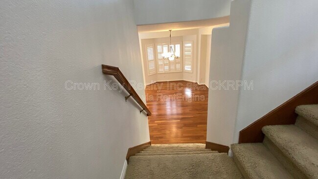 Building Photo - 1030 Eastlake Cir