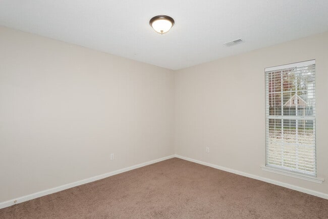 Building Photo - 5085 Jon Oak Dr