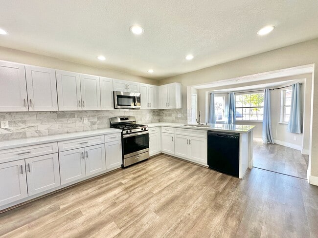 Building Photo - 4067 Arrowood Dr