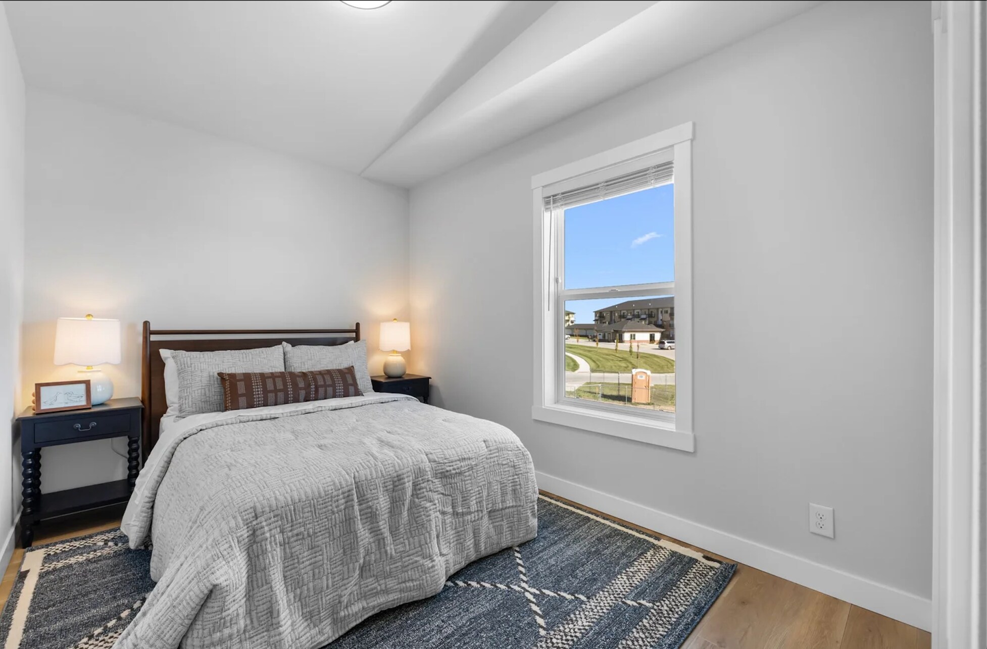 Building Photo - 3132 W Laux Dr