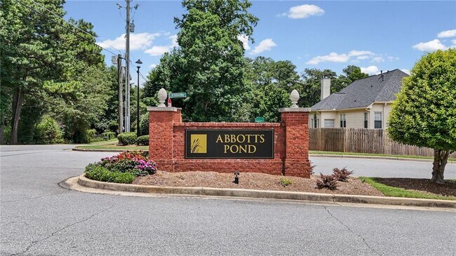 Building Photo - 11355 Vedrines Dr