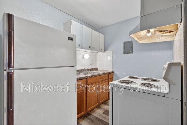 Building Photo - 3710 Geraldine Ave