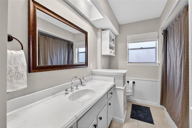 Building Photo - 3533 Chellen Dr