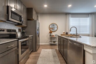 Building Photo - 8 Weeks FREE – The Ultimate Move-In Deal!
