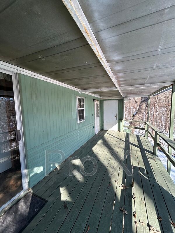 Building Photo - 24 Skyline Dr