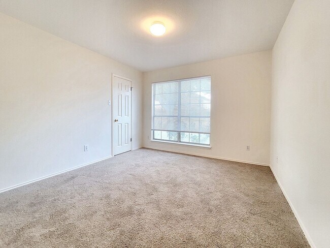 Building Photo - 1707 Zydeco Dr