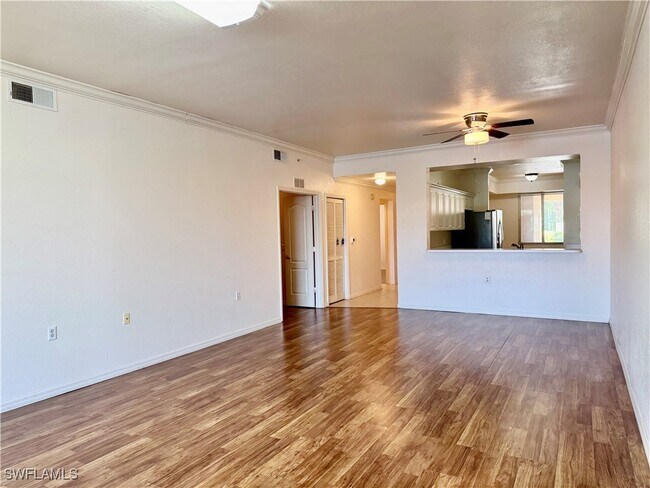 Building Photo - 8450 Kingbird Loop