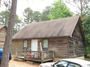 Building Photo - 270 Pine Dr