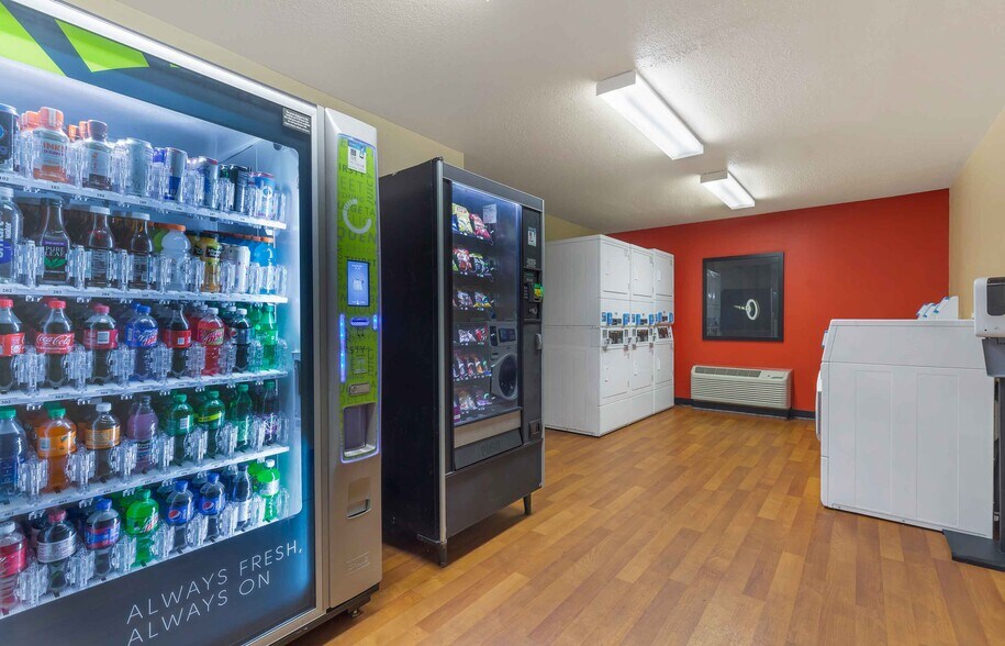 Building Photo - Furnished Studio-Baltimore - BWI Airport -...