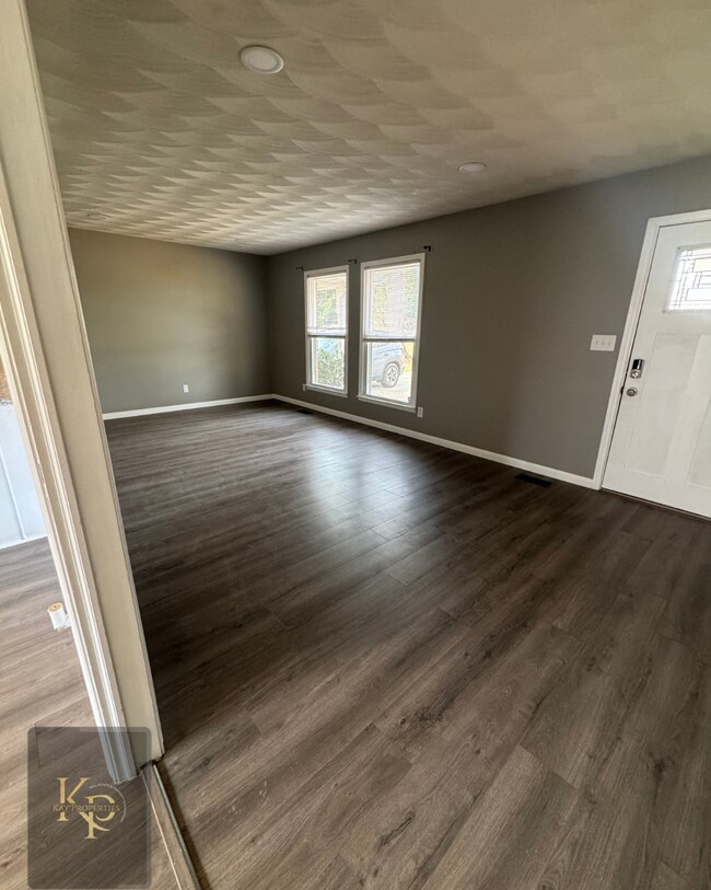 Building Photo - 2230 Independence Rd