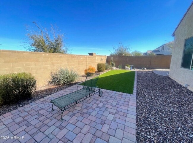 Building Photo - Furnished 3 Bed + Den in Anthem at Merrill Ranch | Resort Amenities