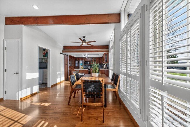 Building Photo - 5BR Retreat w/ Private Indoor Pool In Greensburg