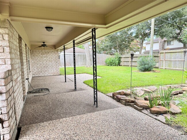 Building Photo - 13935 St Marys Ln