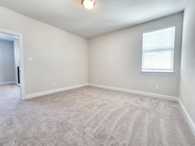 Building Photo - 601 C-Bar Ranch Trl