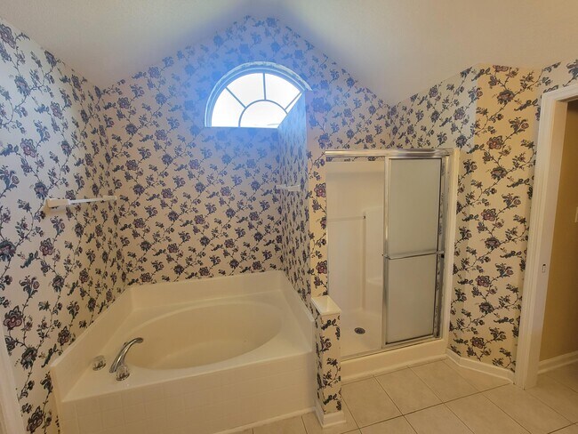 Building Photo - 4740 Waltons Cir