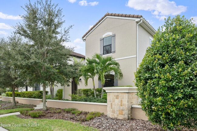 Building Photo - 7205 Primavera Ln