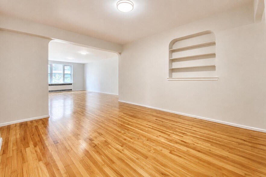 Building Photo - 500 Kappock St