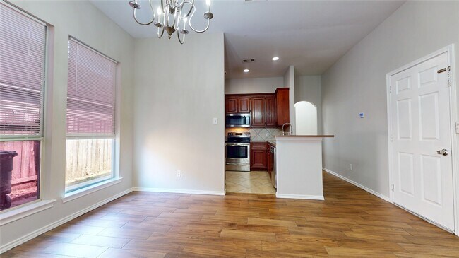 Building Photo - 16611 Cheshire Grove Ln