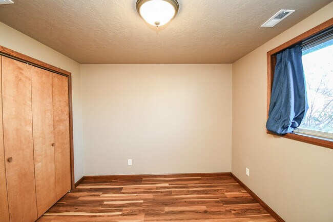 Building Photo - 5512 South Culbert Avenue