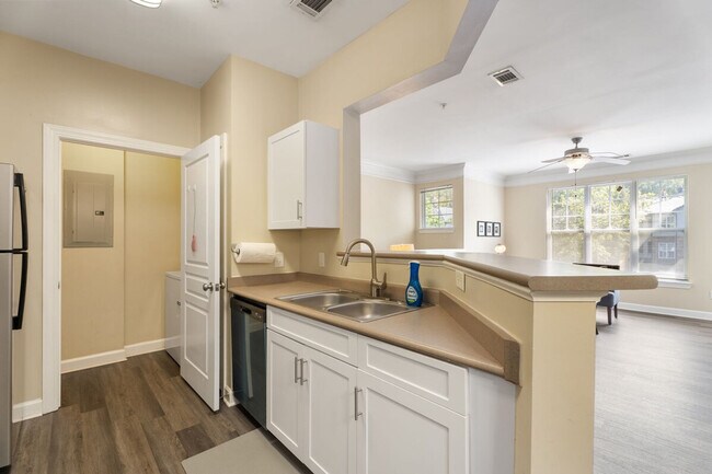 Building Photo - 2431 Brisbane Woods Way