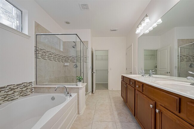 Building Photo - 24543 Carlton Springs Ln