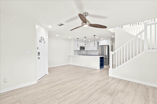 Building Photo - Townhomes at Fairways Edge