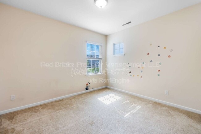Building Photo - 10697 Sky Chase Ave NW