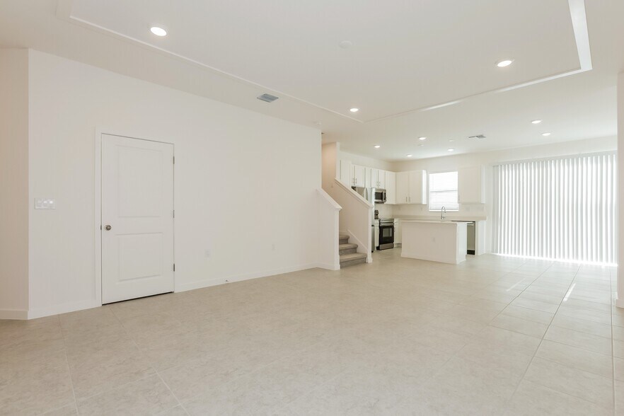 Building Photo - 1443 Tristar Dr