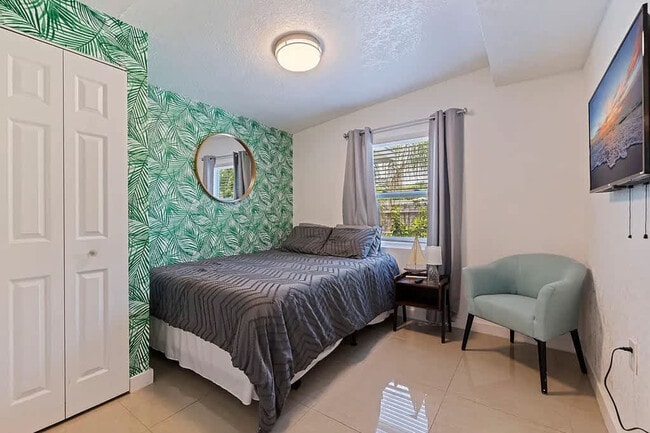 Building Photo - 4801 14th Ave S