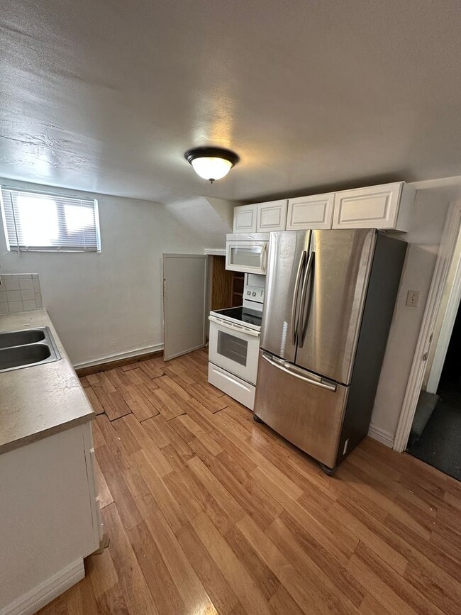 Building Photo - CHK1903