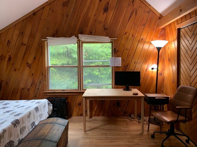 Building Photo - 25 Abena Shores Rd